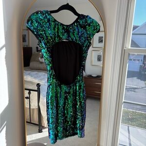 Dress the Population Shimmering Green Sequin Open Back Bodycon Mini Dress
